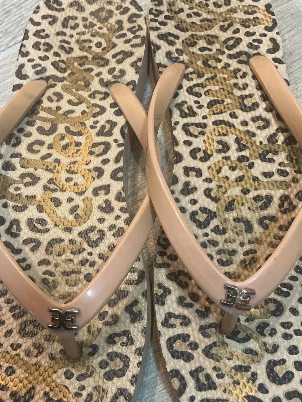 Sam Edelman stylish flip